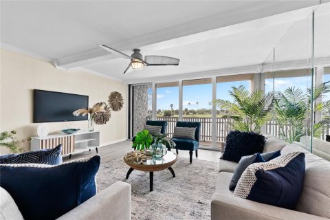 Condominio en alquiler en Treasure Island, Florida, 2 dormitorios, 121.52 m2 № 1826204 - foto 23