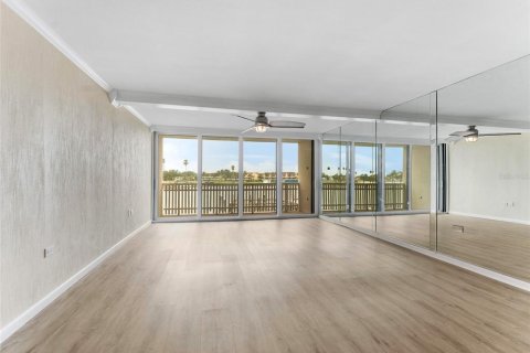 Condominio en alquiler en Treasure Island, Florida, 2 dormitorios, 121.52 m2 № 1826204 - foto 26