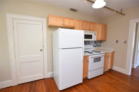 Снять в аренду квартиру в Лейкленд, Флорида 3 спальни, 103.49м2, № 2113196 - фото 8