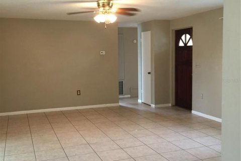 Appartement à louer à Sarasota, Floride: 2 chambres, 134.71 m2 № 2388595 - photo 2