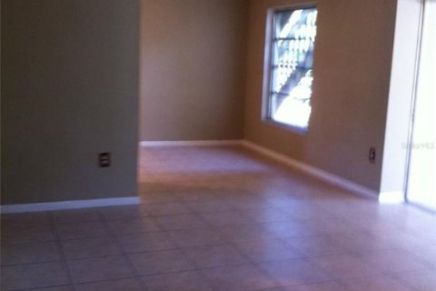 Appartement à louer à Sarasota, Floride: 2 chambres, 134.71 m2 № 2388595 - photo 3