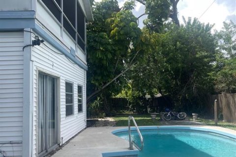 Appartement à louer à Sarasota, Floride: 2 chambres, 134.71 m2 № 2388595 - photo 12