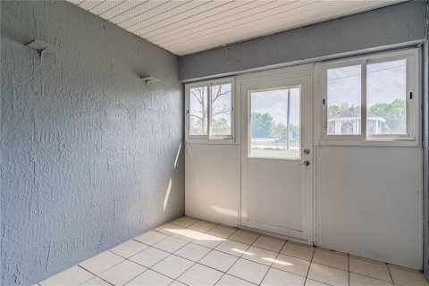 Propiedad comercial en venta en Poinciana, Florida, 5 dormitorios, 230.77 m2 № 2166399 - foto 9
