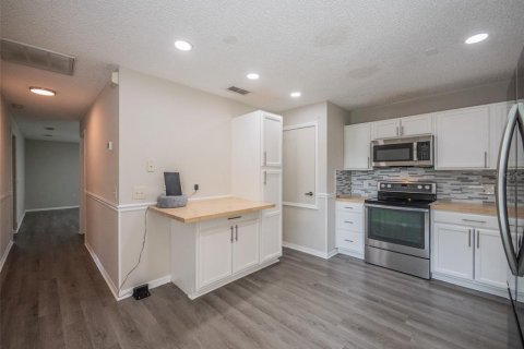 Propiedad comercial en venta en Poinciana, Florida, 5 dormitorios, 230.77 m2 № 2166399 - foto 19
