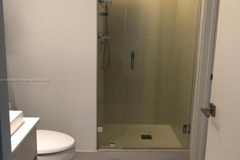 Condominio en alquiler en Miami, Florida, 1 dormitorio, 50.26 m2 № 1941637 - foto 5