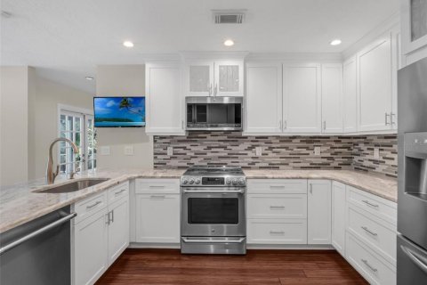 House in Merrit Island, Florida 4 bedrooms, 273.04 sq.m. № 1854066 - photo 20