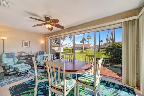 Condo in Palmetto, Florida, 3 bedrooms № 2116922 - photo 14