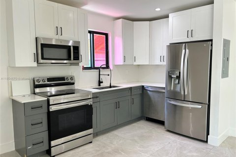 Apartment in Miami Beach, Florida 3 bedrooms, 83.61 sq.m. № 1872554 - photo 6