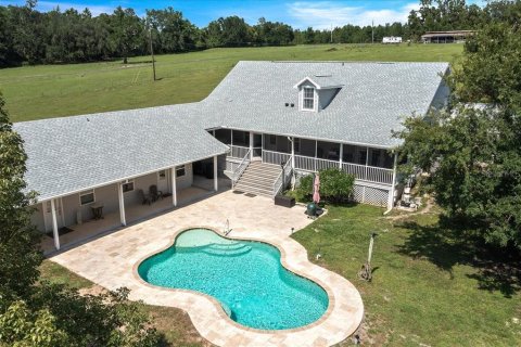 House in Brooksville, Florida 5 bedrooms, 362.32 sq.m. № 1751018 - photo 3