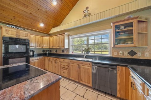 House in Brooksville, Florida 5 bedrooms, 362.32 sq.m. № 1751018 - photo 20