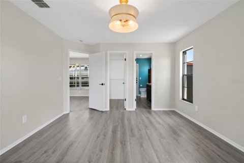Casa en venta en Kissimmee, Florida, 4 dormitorios, 160.44 m2 № 2386176 - foto 13