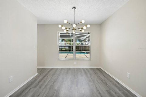 Casa en venta en Kissimmee, Florida, 4 dormitorios, 160.44 m2 № 2386176 - foto 11