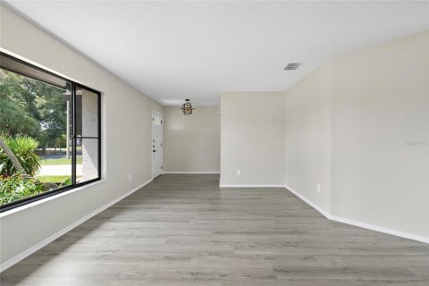 Casa en venta en Kissimmee, Florida, 4 dormitorios, 160.44 m2 № 2386176 - foto 9