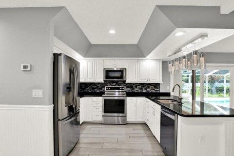 House in Odessa, Florida 4 bedrooms, 234.49 sq.m. № 1815152 - photo 11