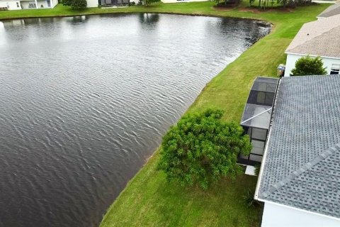 Villa ou maison à vendre à Kissimmee, Floride: 3 chambres, 148.27 m2 № 2289488 - photo 20