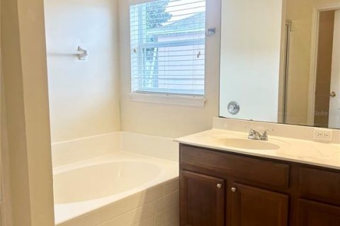 Villa ou maison à vendre à Kissimmee, Floride: 3 chambres, 148.27 m2 № 2289488 - photo 13