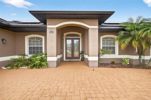 Купить виллу или дом в Брейдентон, Флорида 8 комнат, 215.07м2, № 2110467 - фото 4
