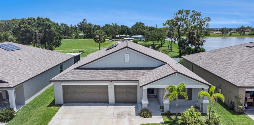 Casa en Ruskin, Florida 5 dormitorios, 237.55 m2 № 1783137