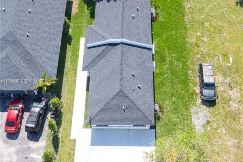 Снять в аренду виллу или дом в Флорида-Сити, Флорида 3 спальни, 176.51м2, № 2005591 - фото 16