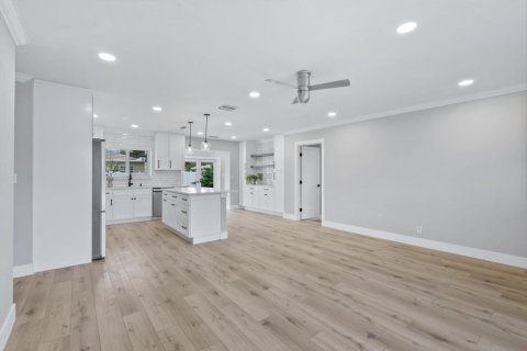 Casa en venta en Boca Raton, Florida, 3 dormitorios, 113.99 m2 № 2319548 - foto 10