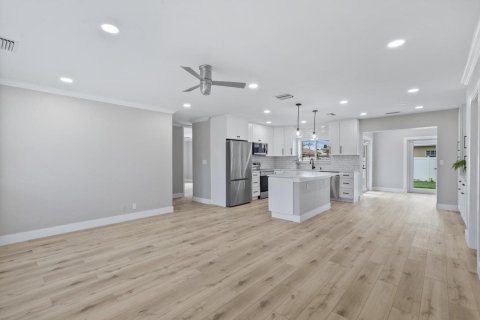 Casa en venta en Boca Raton, Florida, 3 dormitorios, 113.99 m2 № 2319548 - foto 9