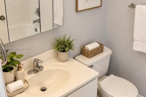 Appartement à louer à Hialeah, Floride: 2 chambres, 75.44 m2 № 2385055 - photo 12