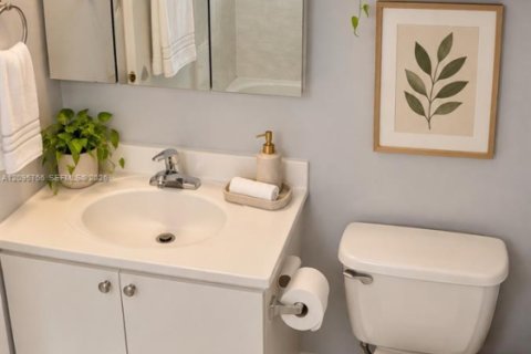 Appartement à louer à Hialeah, Floride: 2 chambres, 75.44 m2 № 2385055 - photo 13