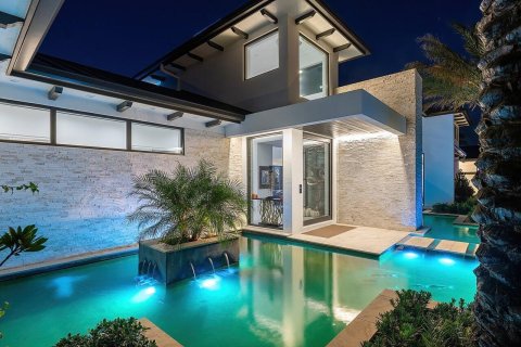 Casa en venta en Stuart, Florida, 5 dormitorios, 1078.22 m2 № 2242890 - foto 4
