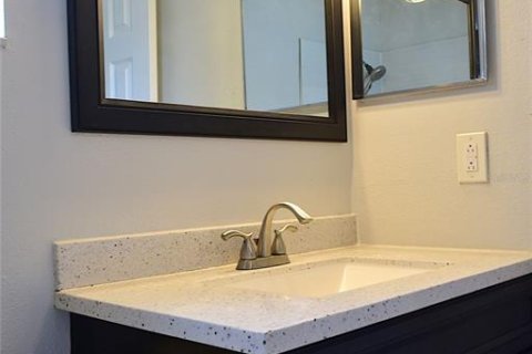 Casa en venta en Orlando, Florida, 4 dormitorios, 110.18 m2 № 1824981 - foto 24