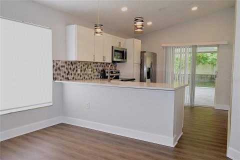 Casa en venta en Orlando, Florida, 4 dormitorios, 110.18 m2 № 1824981 - foto 7
