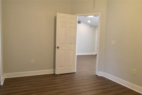 Casa en venta en Orlando, Florida, 4 dormitorios, 110.18 m2 № 1824981 - foto 23