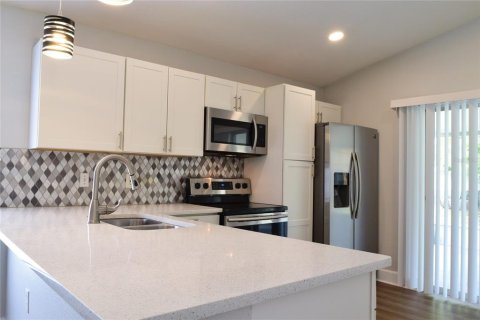 Casa en venta en Orlando, Florida, 4 dormitorios, 110.18 m2 № 1824981 - foto 16