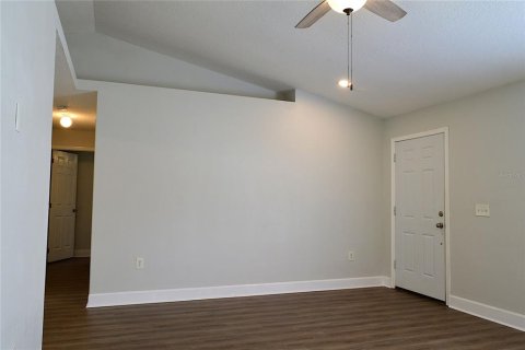 Casa en venta en Orlando, Florida, 4 dormitorios, 110.18 m2 № 1824981 - foto 12