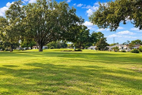 Villa ou maison à vendre à Lakeland, Floride: 2 chambres, 124.02 m2 № 2421860 - photo 22