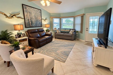 Villa ou maison à vendre à Lakeland, Floride: 2 chambres, 124.02 m2 № 2421860 - photo 3