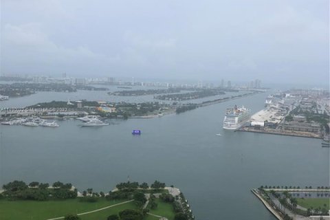 Купить кондоминиум в Майами, Флорида 1 спальня, 87.14м2, № 2053482 - фото 4