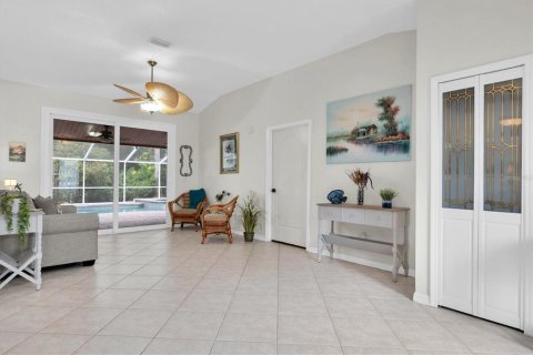 House in Tampa, Florida 3 bedrooms, 181.16 sq.m. № 1846425 - photo 7
