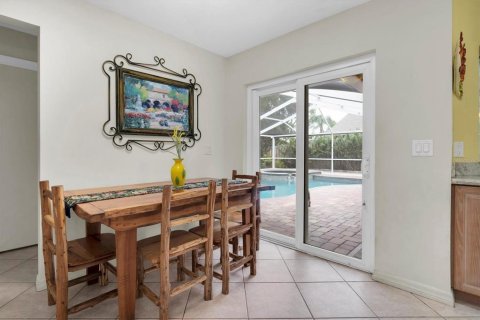 House in Tampa, Florida 3 bedrooms, 181.16 sq.m. № 1846425 - photo 15