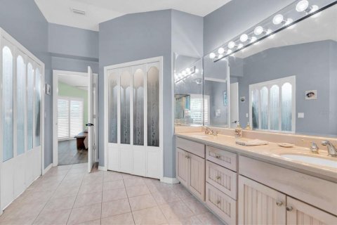 House in Tampa, Florida 3 bedrooms, 181.16 sq.m. № 1846425 - photo 22