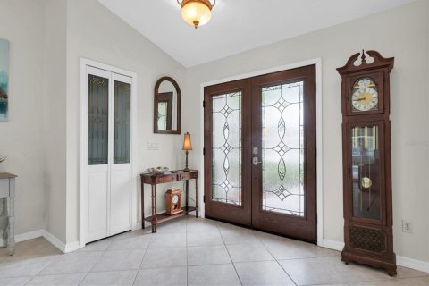 House in Tampa, Florida 3 bedrooms, 181.16 sq.m. № 1846425 - photo 4