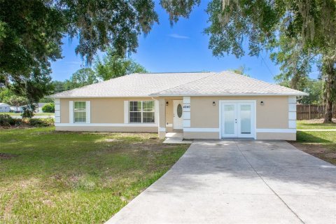 House in Belleview, Florida 4 bedrooms, 163.51 sq.m. № 1815162 - photo 1