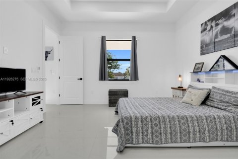 Casa en venta en Lehigh Acres, Florida, 3 dormitorios № 1984552 - foto 15