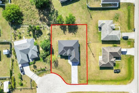 Casa en venta en Lehigh Acres, Florida, 3 dormitorios № 1984552 - foto 10