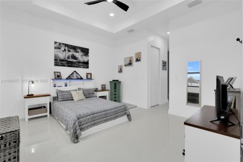 Casa en venta en Lehigh Acres, Florida, 3 dormitorios № 1984552 - foto 13