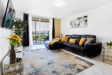 Condo in Plantation, Florida, 1 bedroom  № 1878532 - photo 7