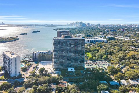 Condominio en alquiler en Miami, Florida, 2 dormitorios, 113.25 m2 № 1932453 - foto 25