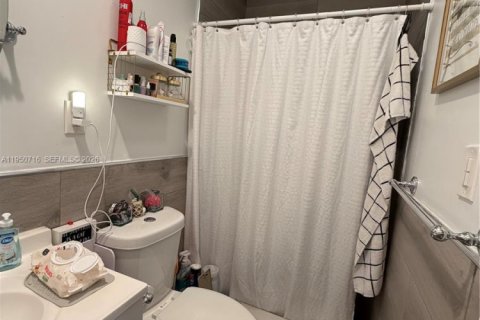 Купить виллу или дом в Майами, Флорида 3 спальни, 108.32м2, № 2007165 - фото 18