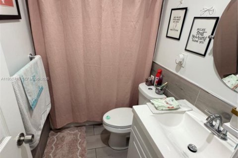 Купить виллу или дом в Майами, Флорида 3 спальни, 108.32м2, № 2007165 - фото 21