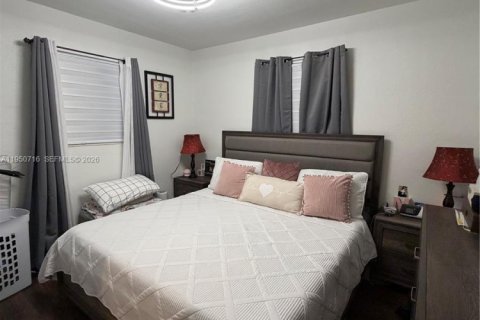 Купить виллу или дом в Майами, Флорида 3 спальни, 108.32м2, № 2007165 - фото 16