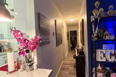 Купить виллу или дом в Майами, Флорида 3 спальни, 108.32м2, № 2007165 - фото 13